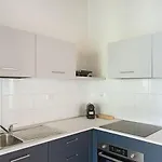 Appartement Levoasi 10 *